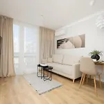 Pereca Klimatyzowany W Centrum Warszawy Z Darmowym Parkingiem By Renters Appartamento