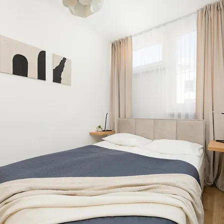 Pereca Stylish & Air Conditioning By Rent Like Apartment Warsaw
