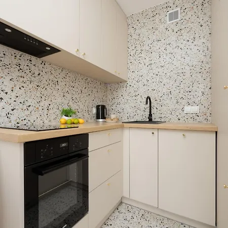 Pereca Stylish & Air Conditioning By Renters