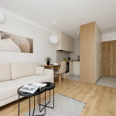 Pereca Stylish & Air Conditioning By Renters Warszawa