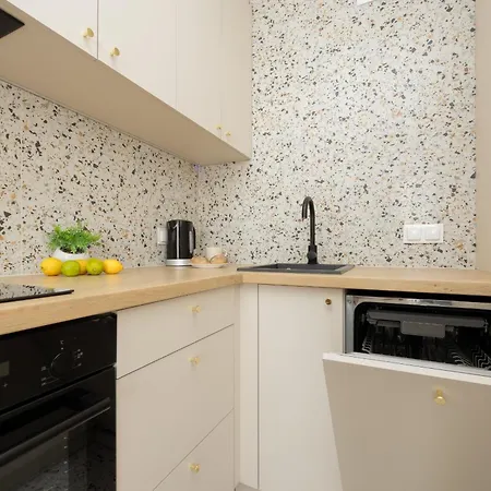 Apartment Pereca Stylish & Air Conditioning By Rent Like Warsaw